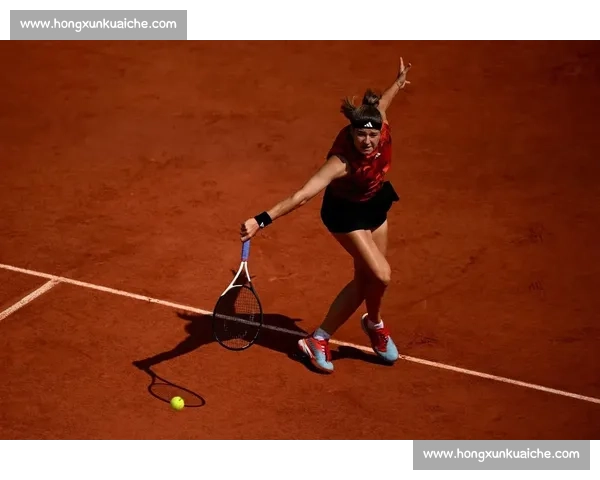 凯斯挽救两赛点逆转穆霍娃，第 15 次挺进蒙特利尔站八强